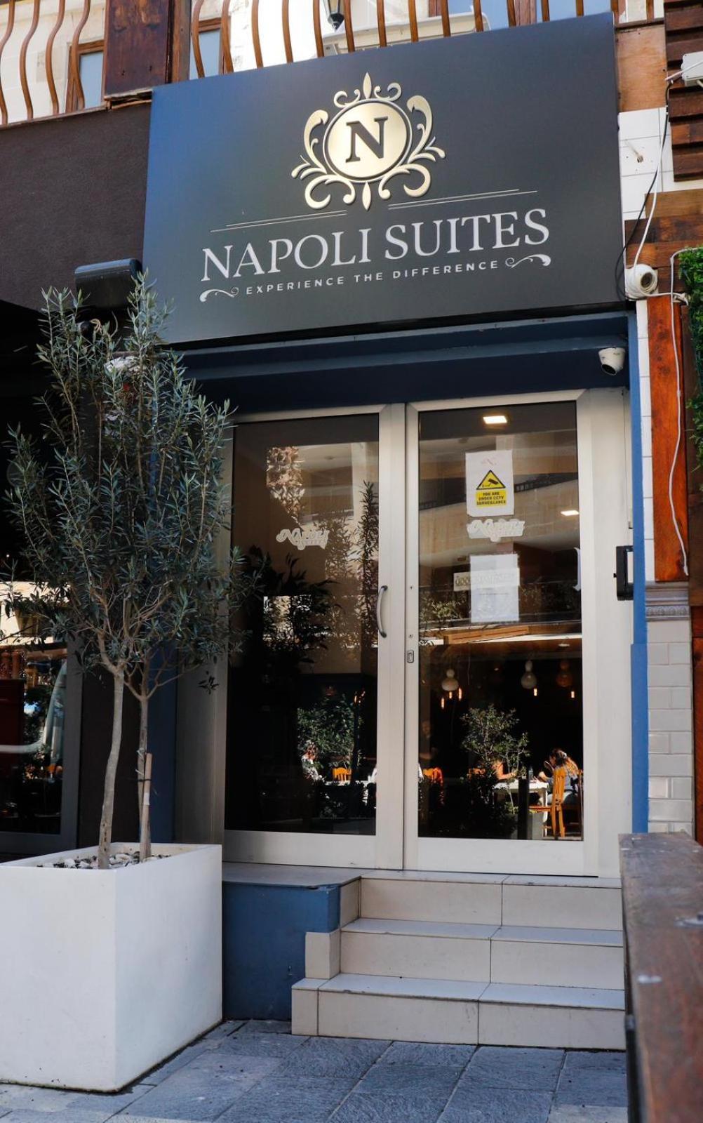 Napoli Suites San Ġiljan Buitenkant foto