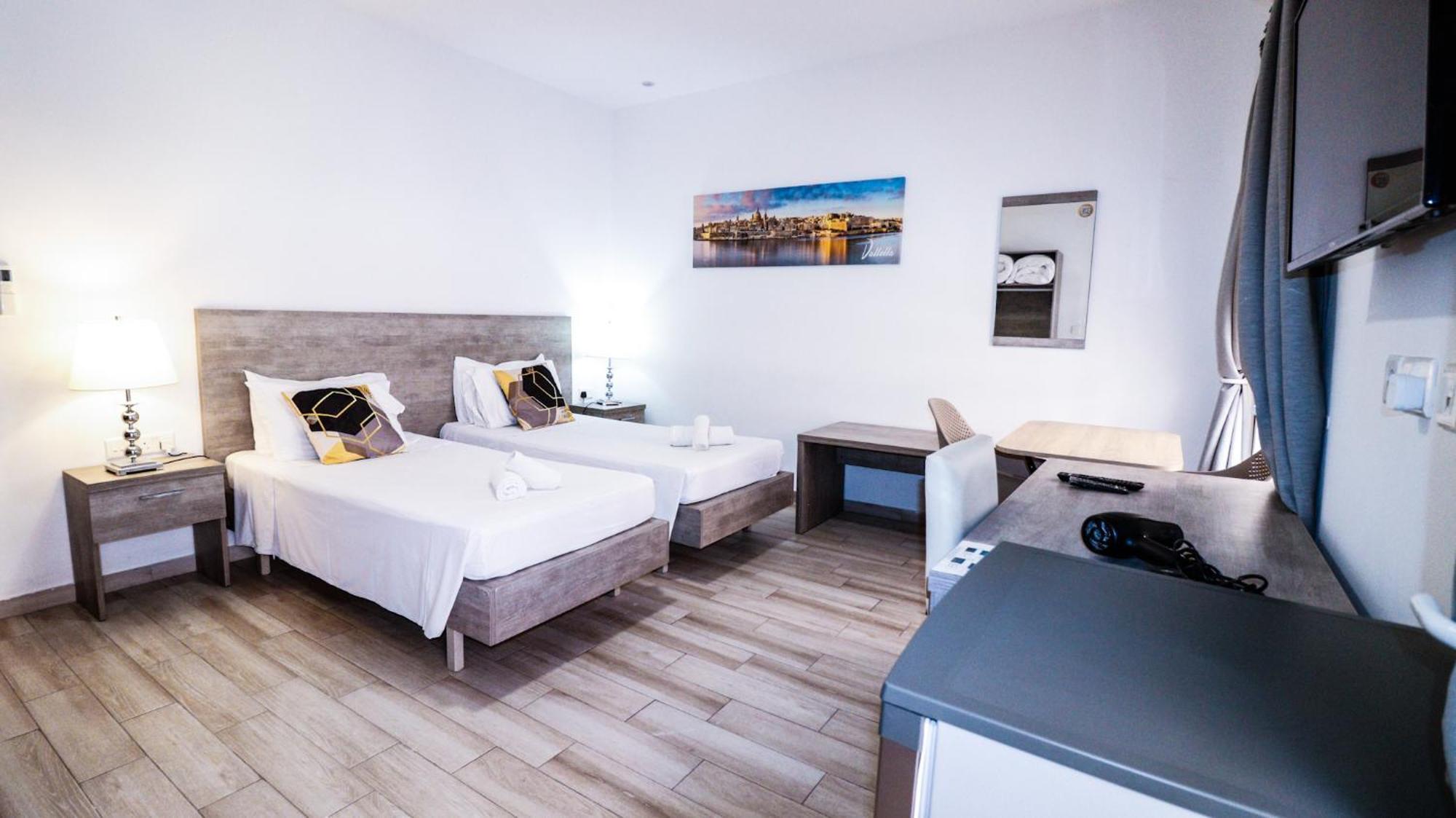 Napoli Suites San Ġiljan Buitenkant foto